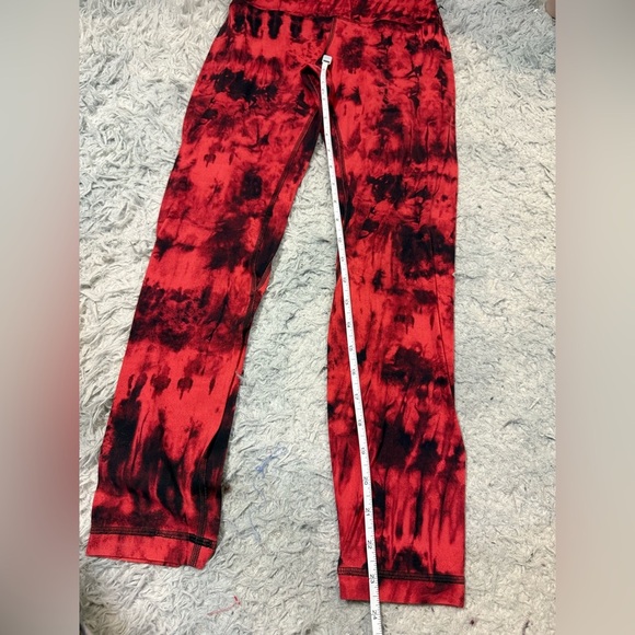 Lululemon align pant II 25” size 4 game day red black multi - Picture 6 of 8